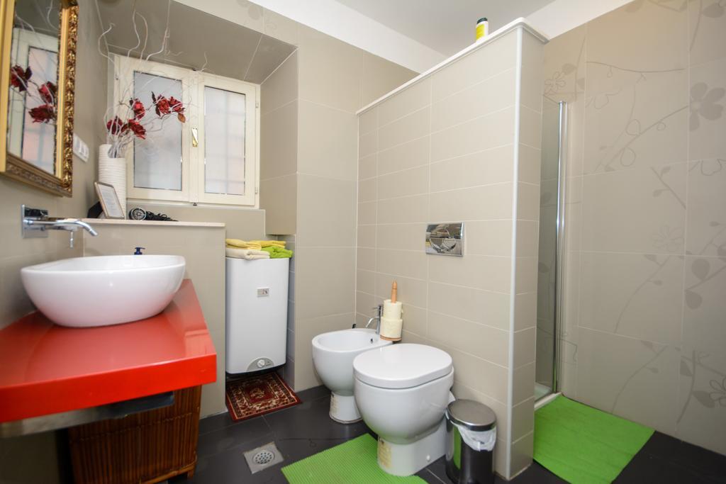 Apartman Lara *